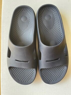 REVITALIGN Women's Navy  Cushioned Slide Sandals